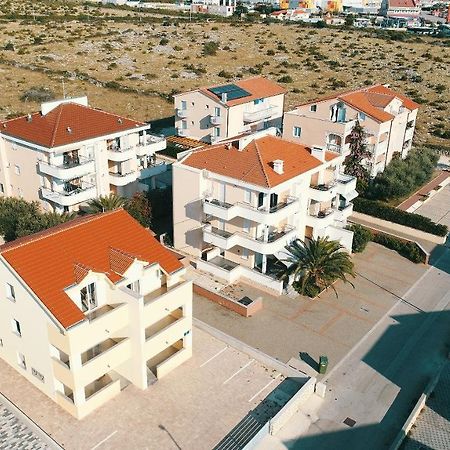 Summer Fun Apartments Novalja Exteriér fotografie