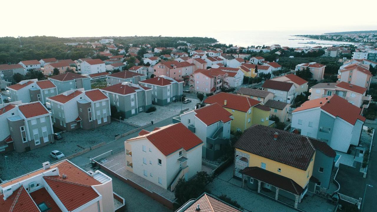 Summer Fun Apartments Novalja Exteriér fotografie